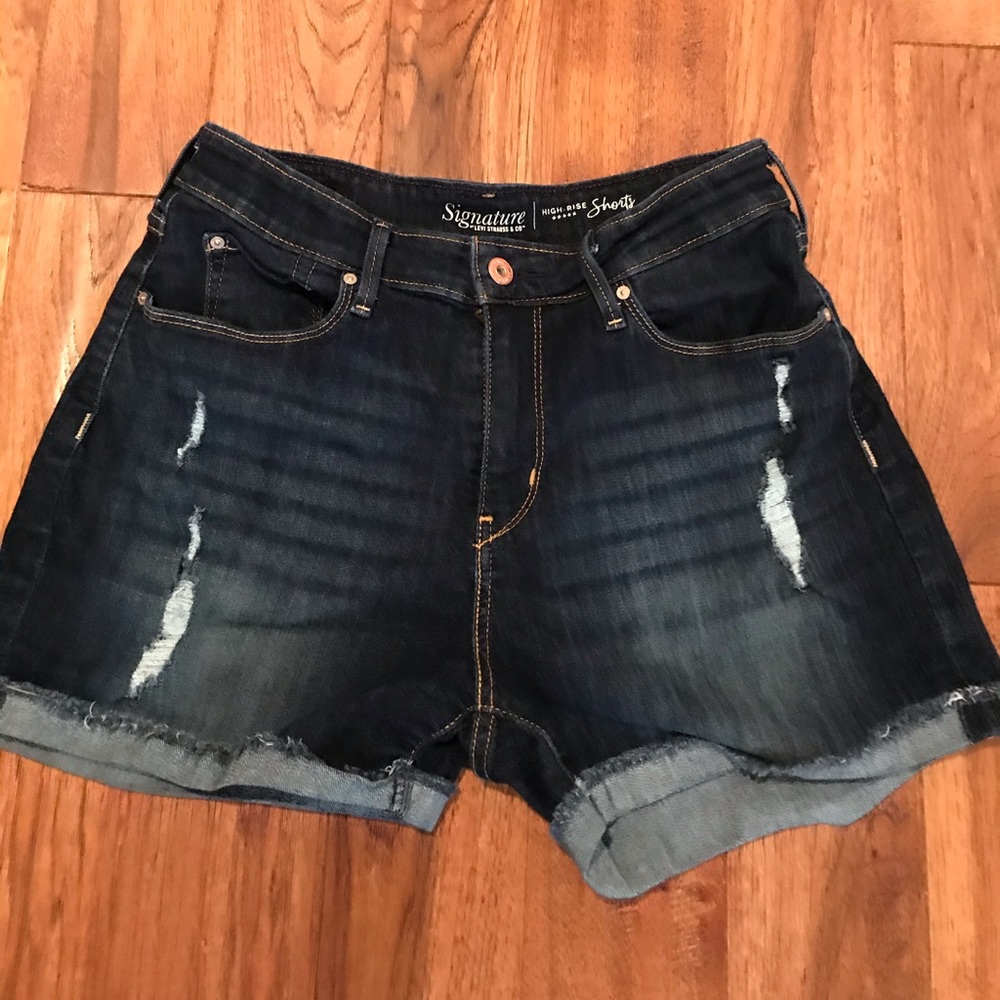 Levi’s denim cutoffs